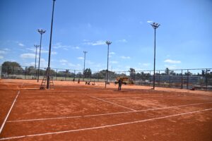 Javkin recorrió las nuevas canchas de tenis del Hipódromo: «Vamos a tener el 100% del óvalo destinado al deporte»