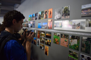 «La luz que nos mira»: más de 250 fotos de jóvenes del programa Nueva Oportunidad se exhiben en el Fontanarrosa