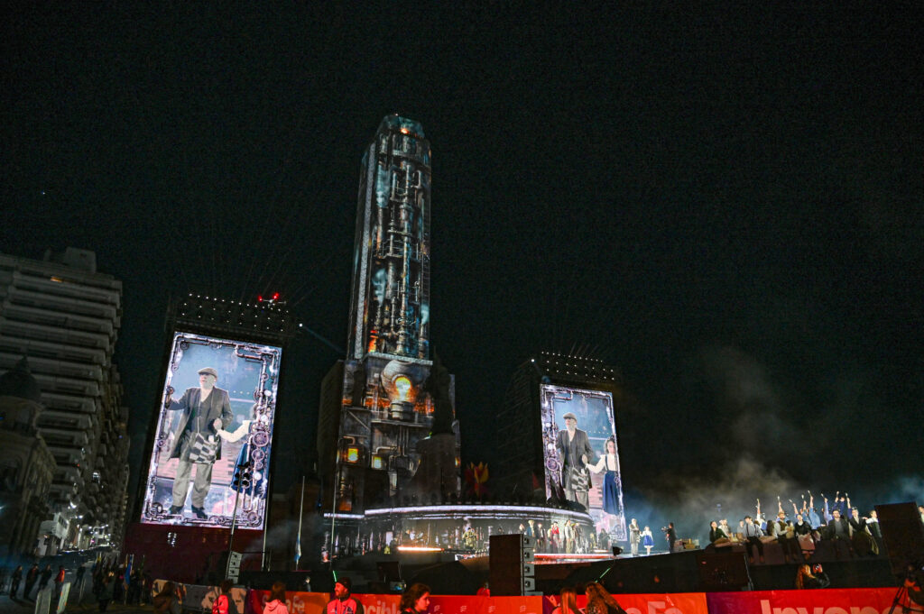 Rosario abre los Juegos Suramericanos con una gran fiesta en el Monumento