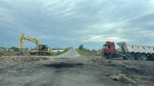 El municipio retiró residuos de un punto crónico de arrojo en barrio Las Flores