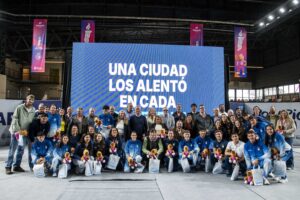 La ciudad reconoció a atletas locales que representaron al país en los Juegos Suramericanos Santa Fe 2026
