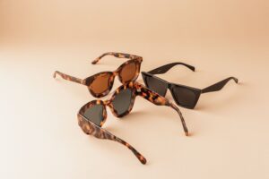 LENTES DE SOL PARA ESTA PRIMAVERA-VERANO: CAT-EYE, AVIADOR XXL Y CRISTALES QUE NO PIDEN PERMISO