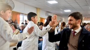 Programa Mil Aulas: 730 aulas en los 19 departamentos, con una inversión provincial de más de $43.114 millones