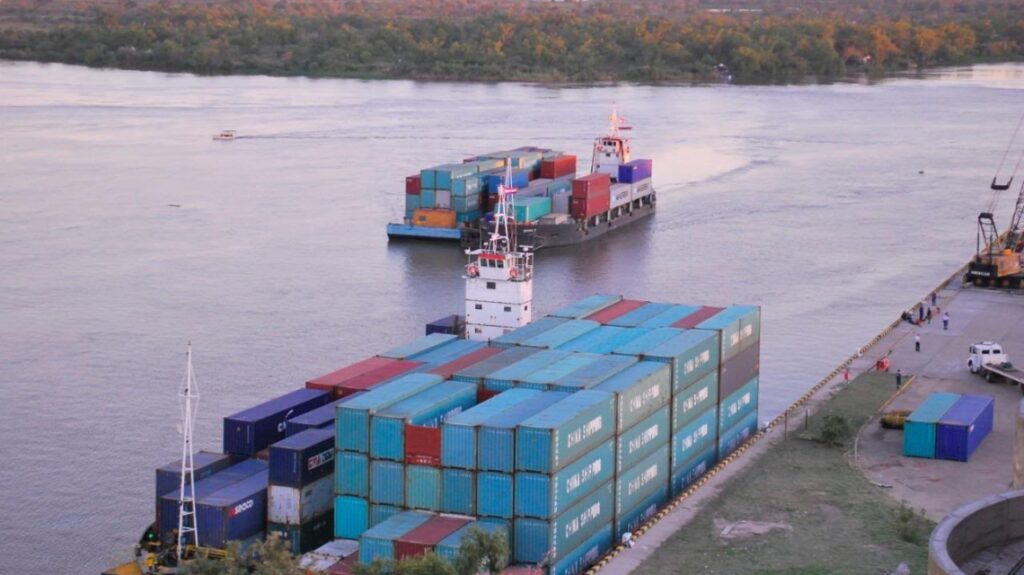 Récord logístico: 3,3 millones de toneladas movilizadas en la provincia y licitación en marcha para la Terminal de Contenedores de Santa Fe