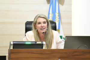 En sesión se trataron y aprobaron 186 expedientes