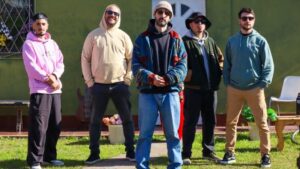 VIDA PURA LANZÓ “FLORES DE ASFALTO”, UN DISCO ATRAVESADO POR CRUCES Y COLABORACIONES