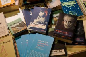FILRos: la Editorial Municipal presenta sus novedades con un rescate histórico de Alfonsina Storni entre sus destacados