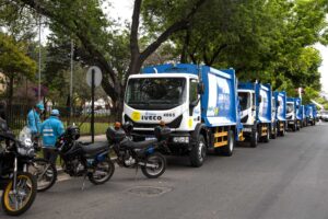 El Niño: el municipio desplegó un operativo preventivo en barrio Latinoamérica y presentó nuevos camiones de recolección