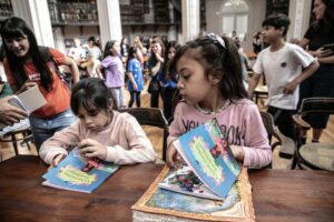Las infancias toman la palabra: se presentó el libro colectivo ¿Qué sueñan los árboles?