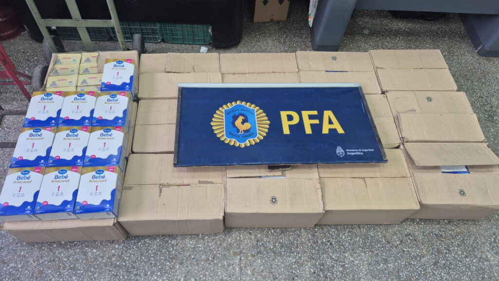 La PFA secuestró leche maternizada apócrifa que era comercializada en supermercados
